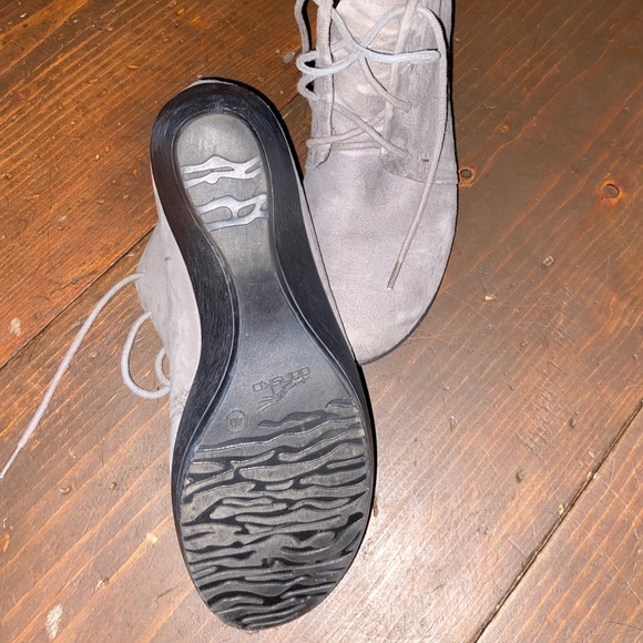 Dansko ankle booties, excellent used condition - Picture 4 of 4